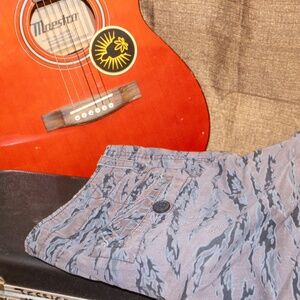 CAMO MENS KHAKIS ( in style)